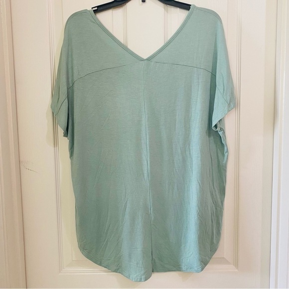2/$30 Amelia James New Size L Dolman V Neck Blouse Mint Green Scissors Graphic - Picture 4 of 8